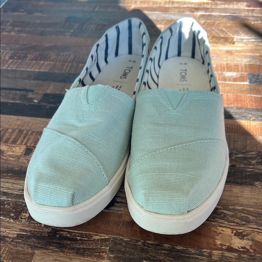 TOMS Women's Mint Green Slip-On Sneakers